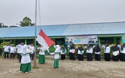 Upacara Peringatan Hari Pahlawan di MIN 28 Hulu Sungai Utara